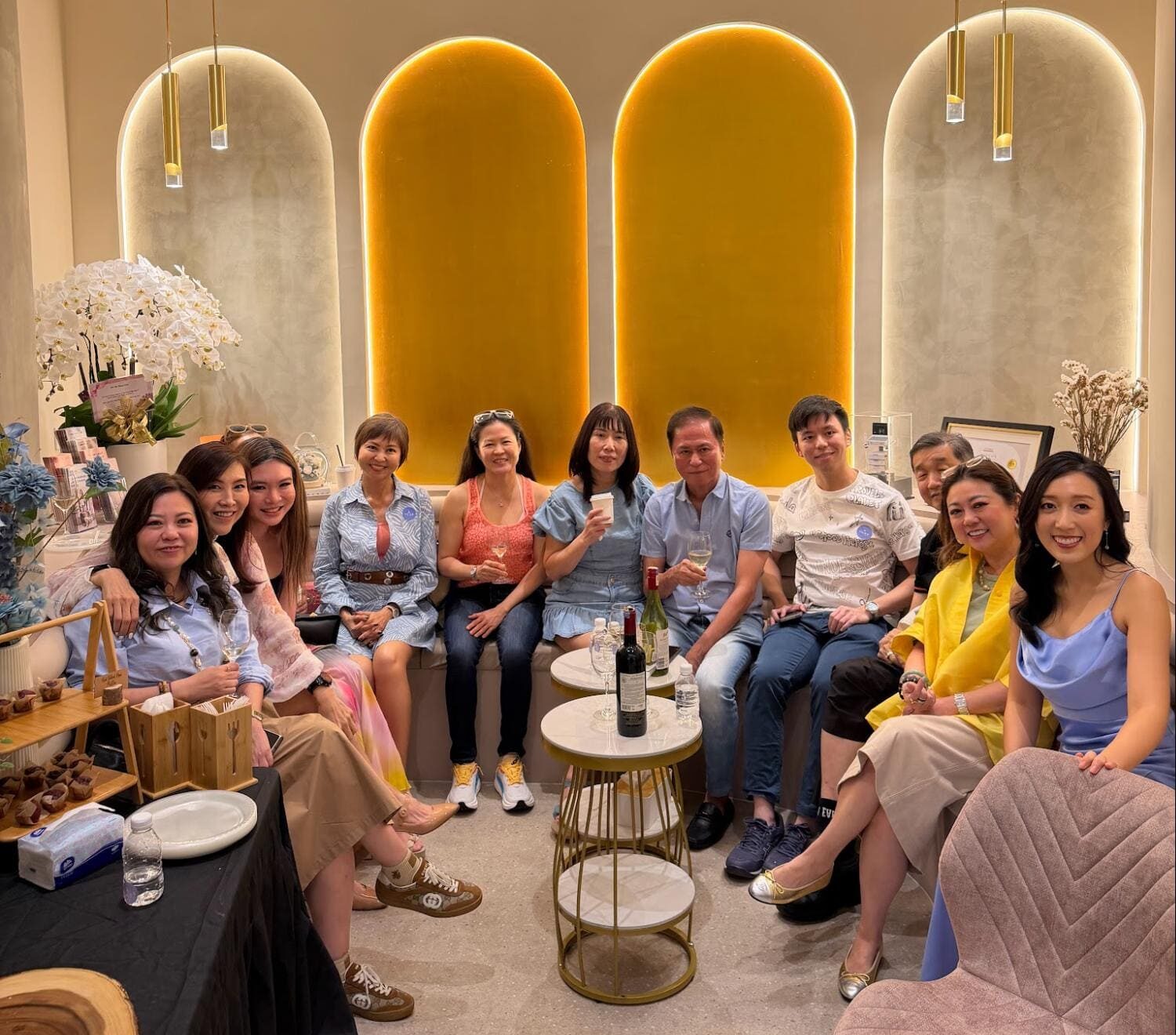 Group photo of Hebe Clinic's business partners and sponsors at the anniversary event