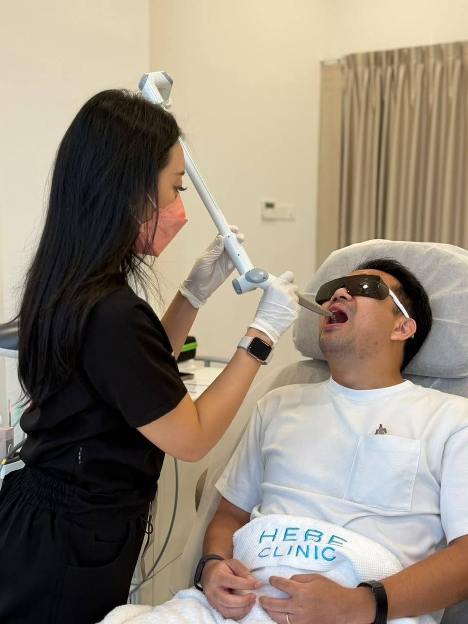 There is generally <strong>no significant downtime</strong>, allowing most patients to return to their normal daily activities after treatment.
